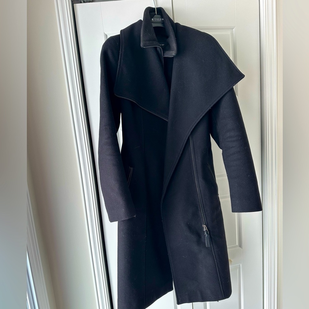 Mackage wool coat black. Fits like a medium